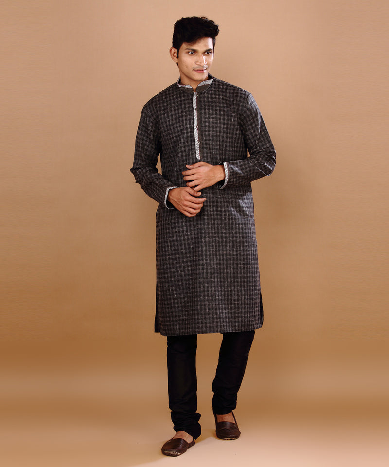 HAMSAFAR Men's Black Checkers Linen Look With Neck and  Sleeve Embroidery