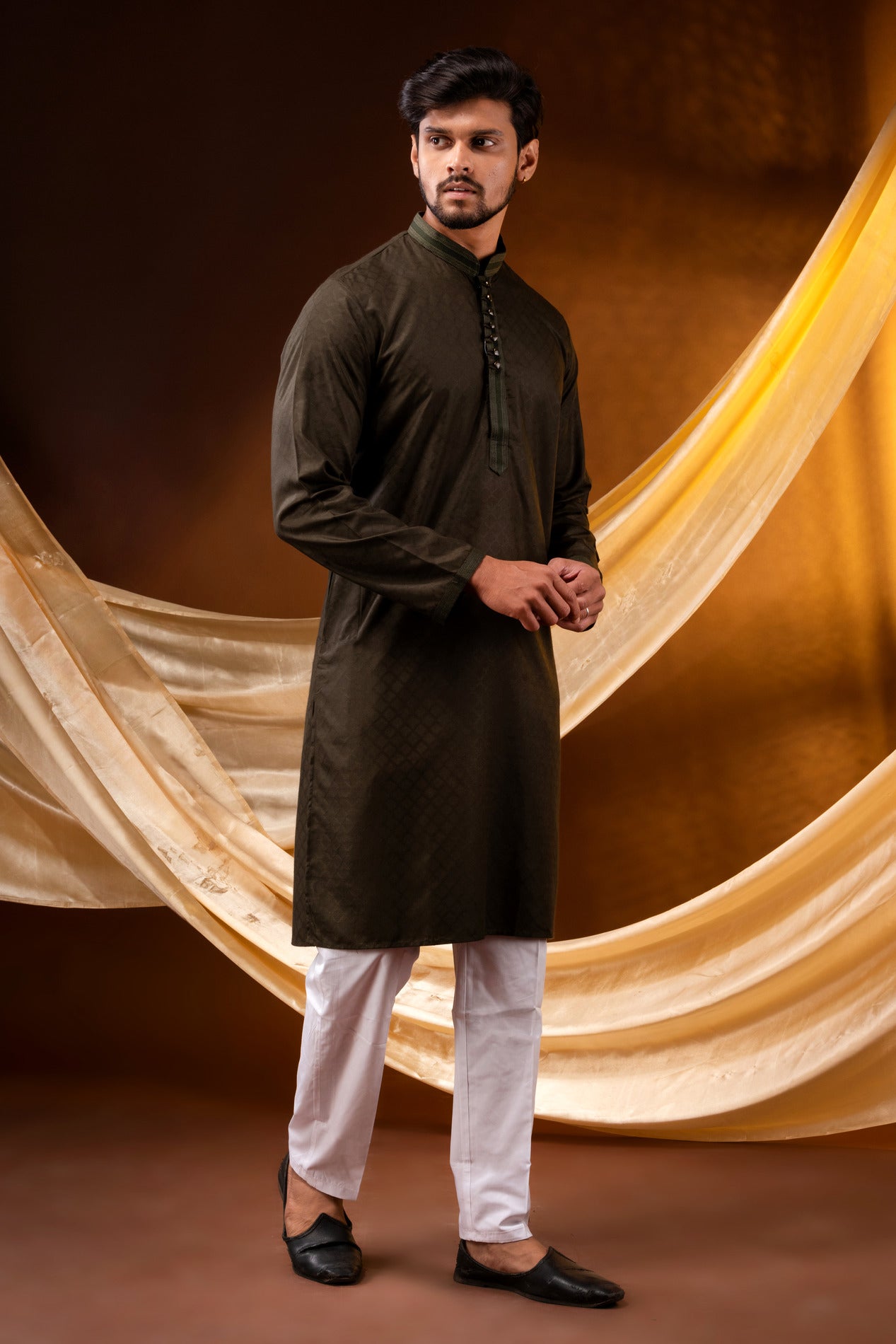 HAMSAFAR Men’s Mehndi Green Cotton casual Kurta