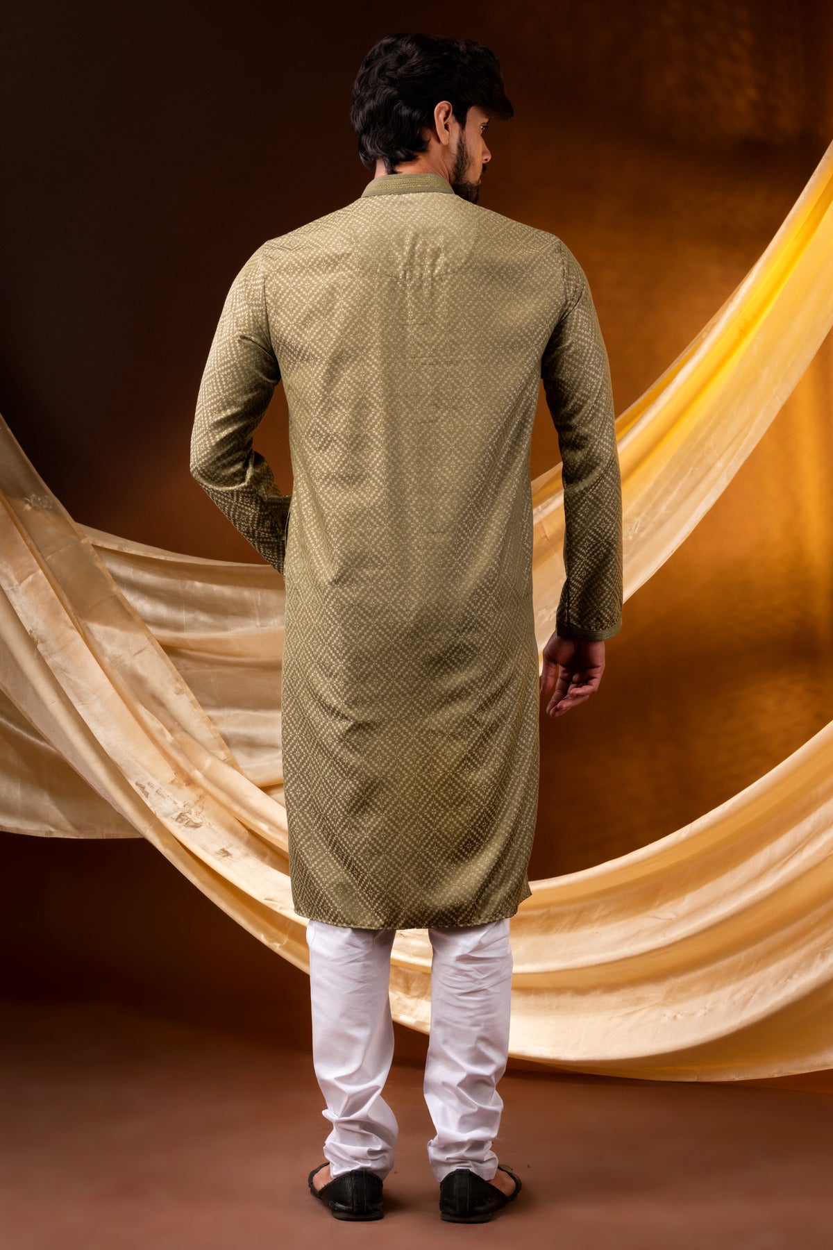HAMSAFAR Men’s Mehndi Green Cotton Zakard Casual Kurta