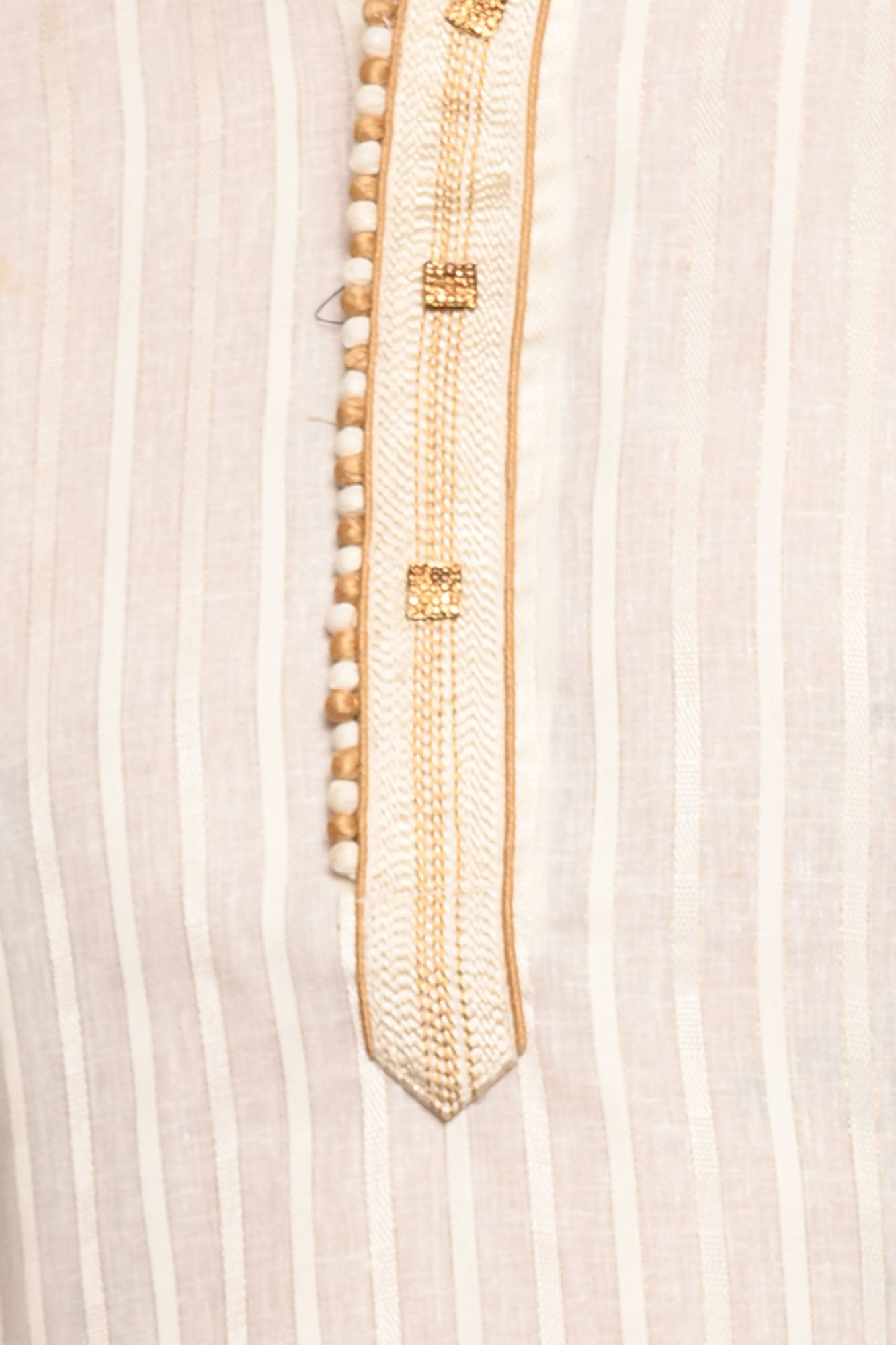 HAMSAFAR Men’s Off White Cotton Designer Wear Kurta