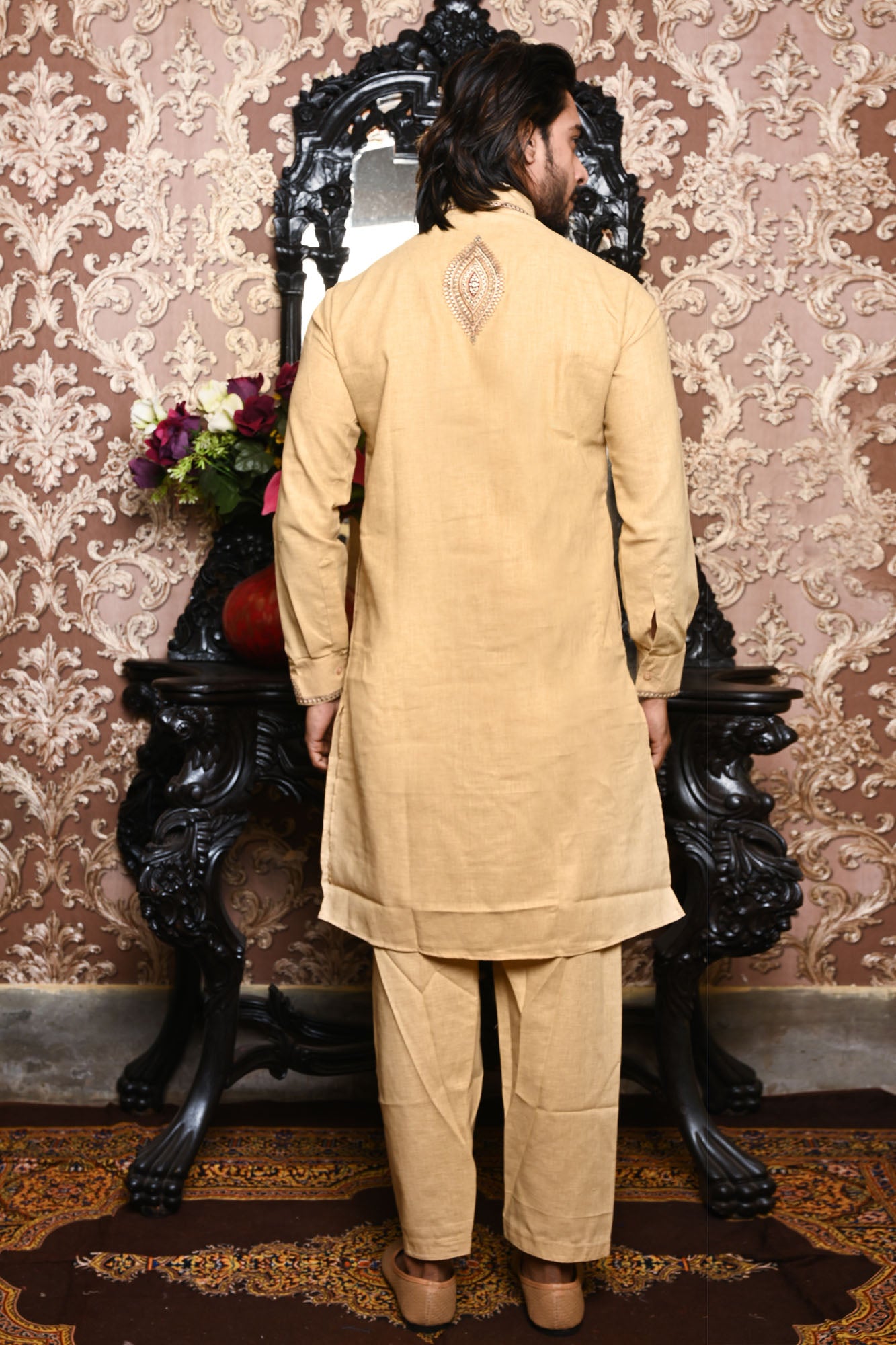 HAMSAFAR Men’s Cream Linen Premium Kurta Pyjama