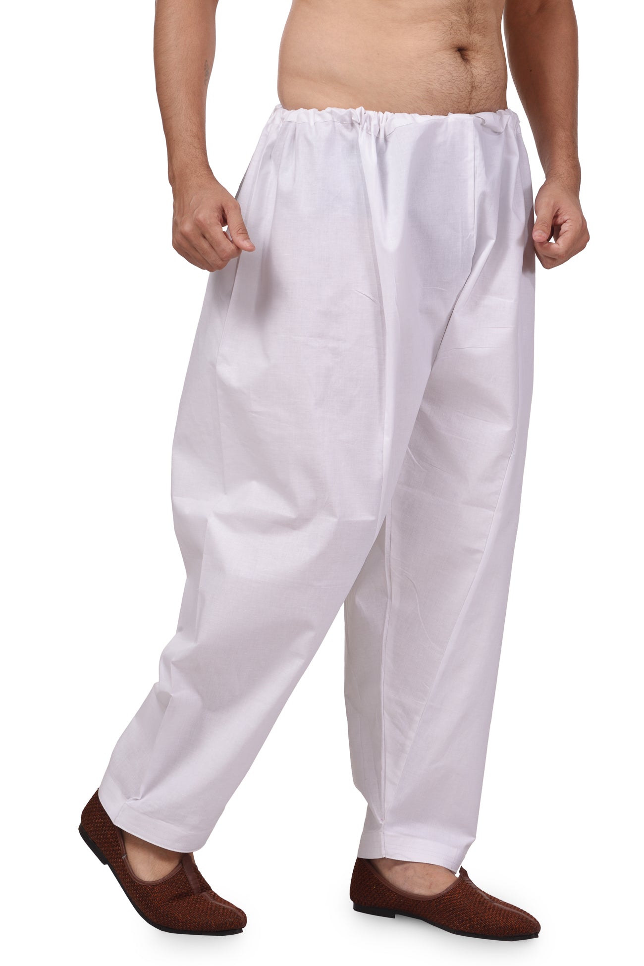 HAMSAFAR Men's White Solid Cambric Cotton Relaxed Fit Shalwar Pyjama