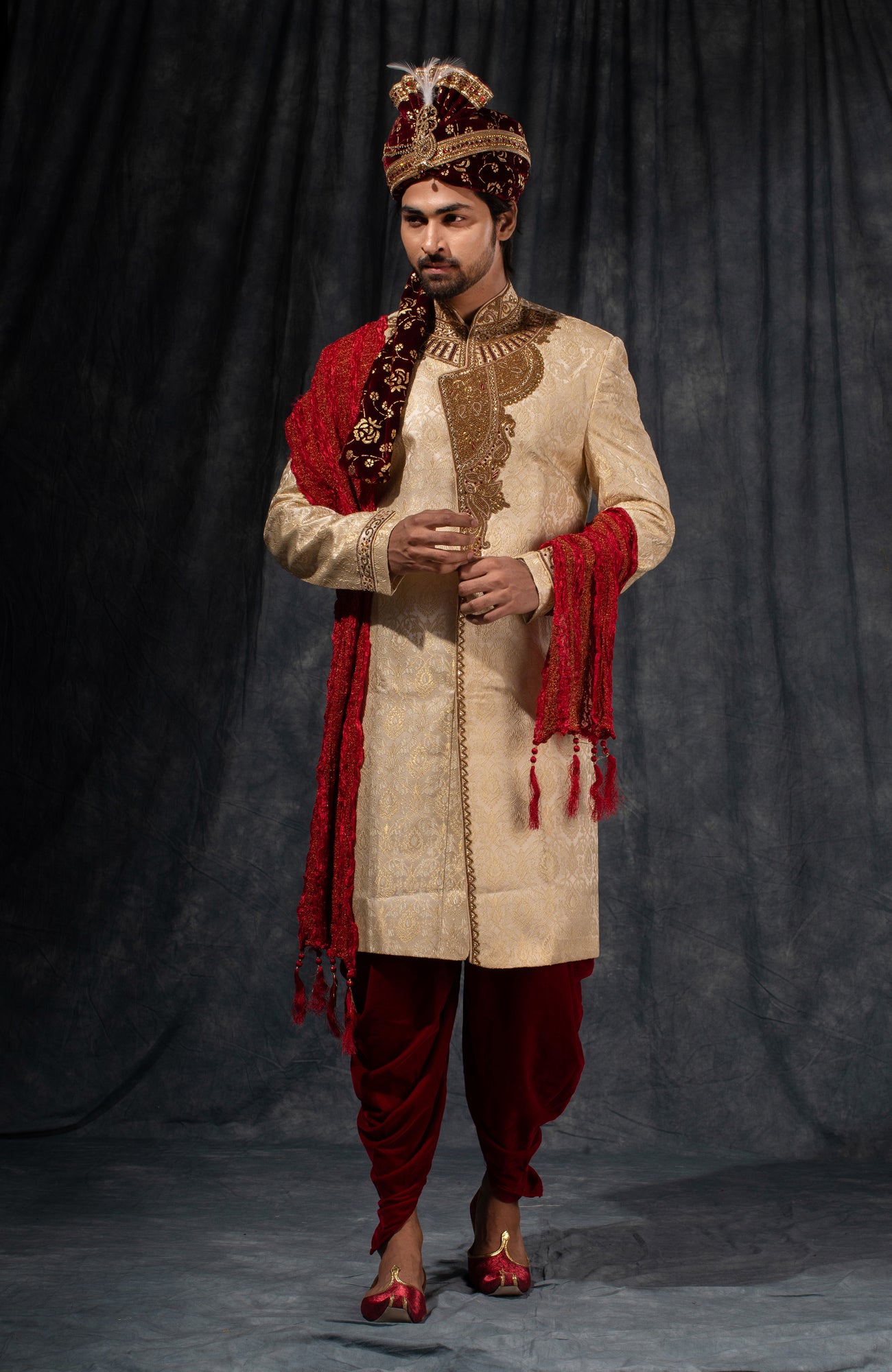 HAMSAFAR Men’s Cream Golden Zari Sherwani