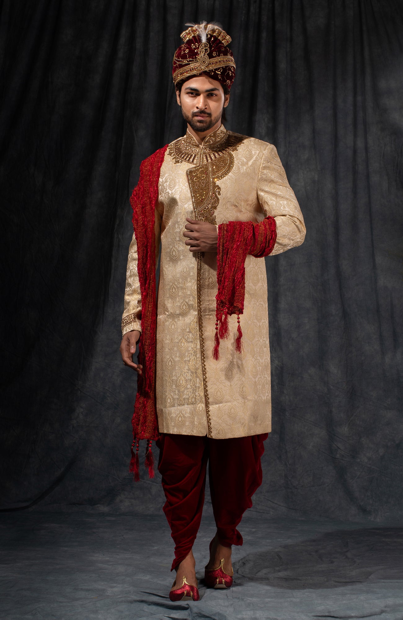 HAMSAFAR Men’s Cream Golden Zari Sherwani