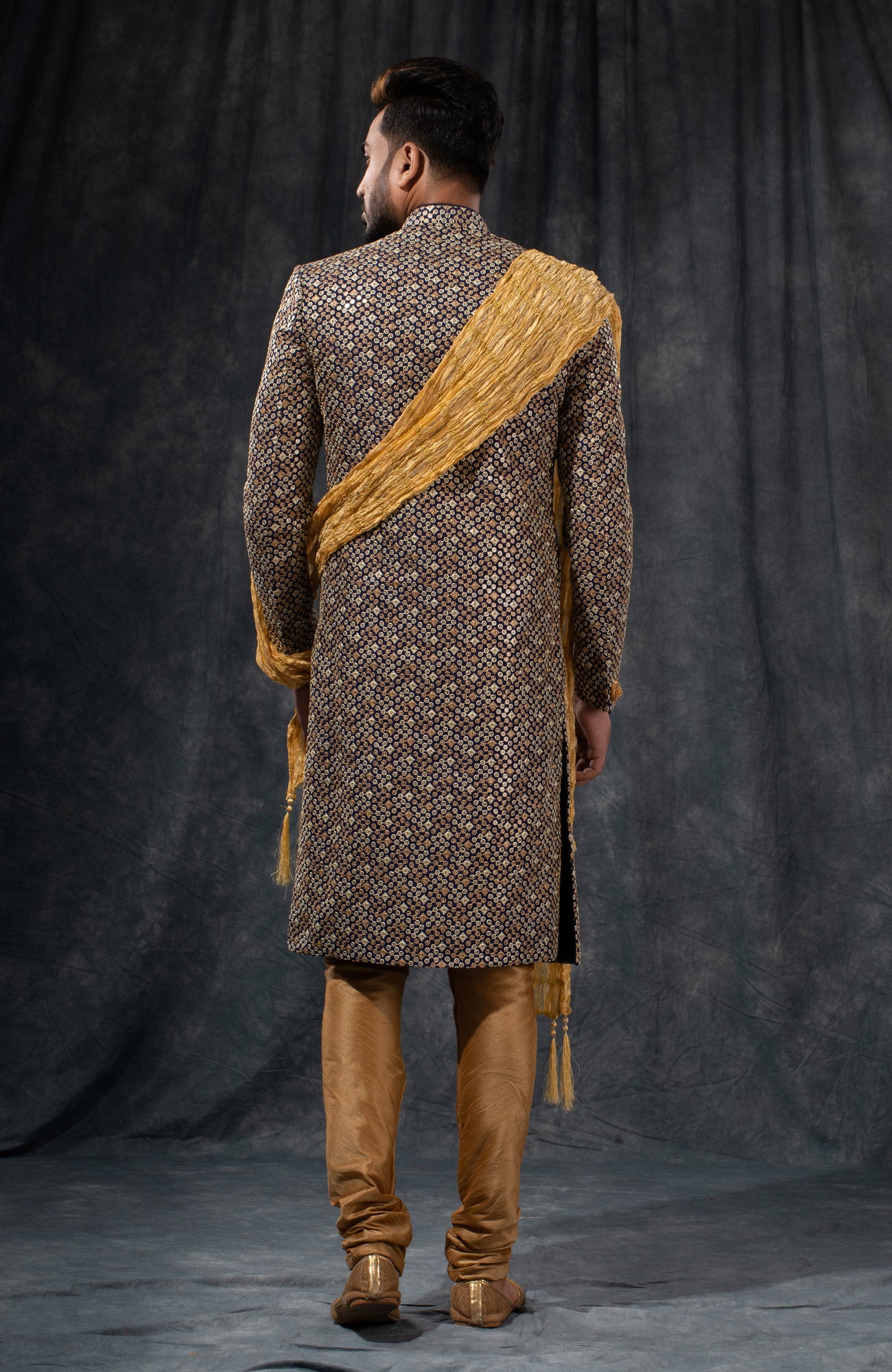 HAMSAFAR Men’s Grey & Dark Brown Printed Staple Cotton Sherwani