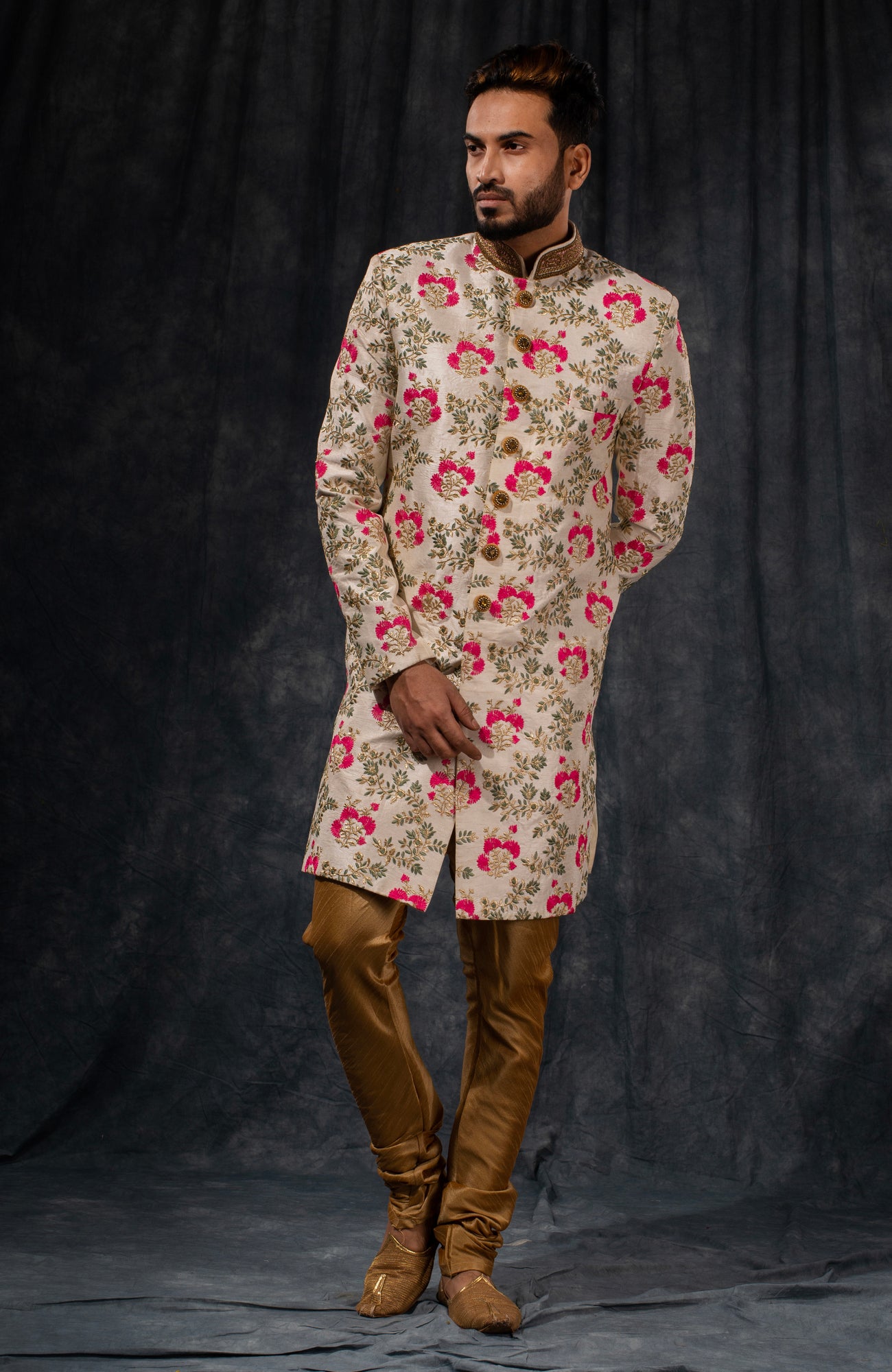 HAMSAFAR Men’s Off White Poly Dupion Printed Sherwani