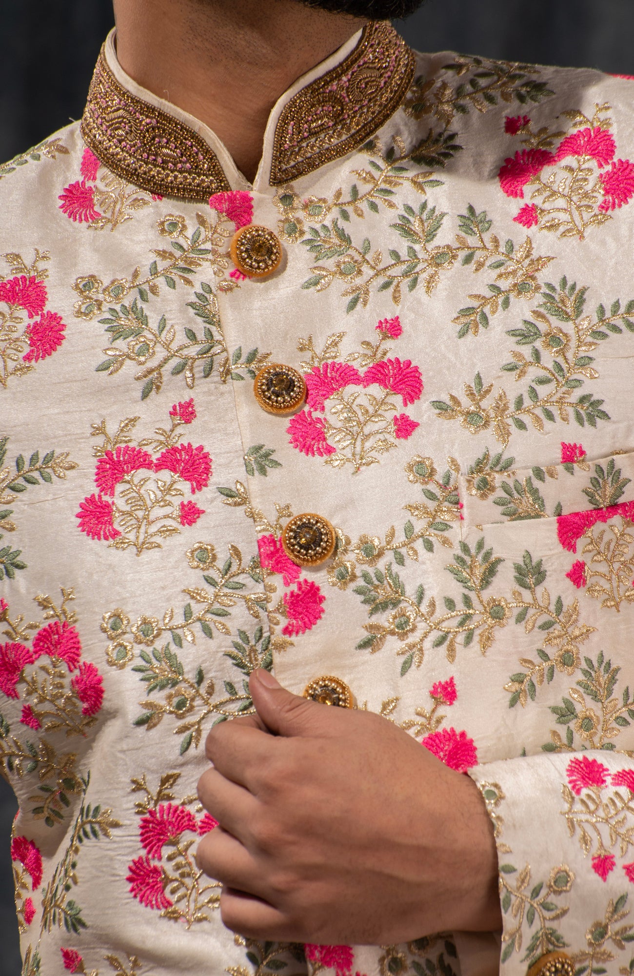 HAMSAFAR Men’s Off White Poly Dupion Printed Sherwani