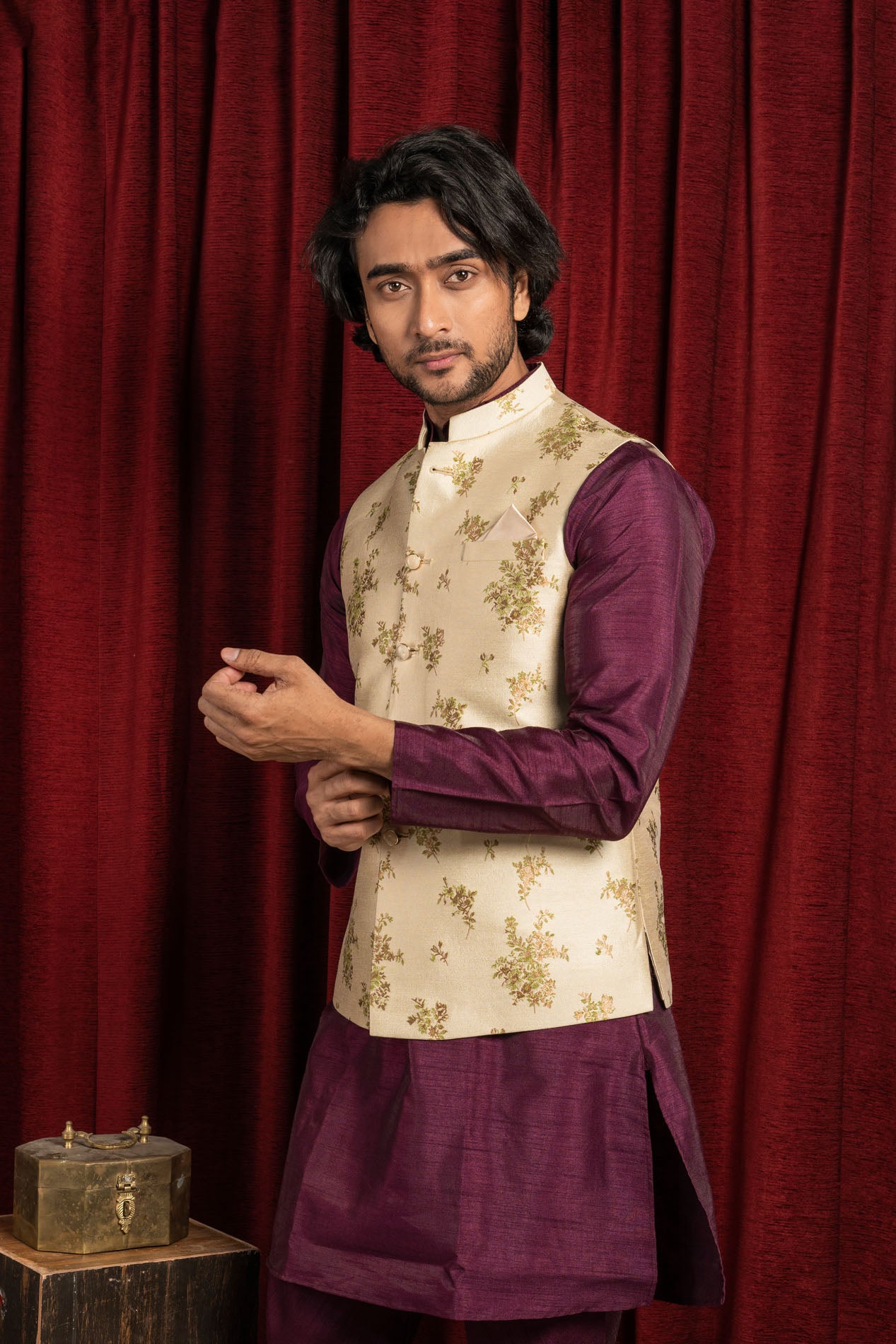 HAMSAFAR Men’s Cream Poly Viscose Print Nehru Jacket